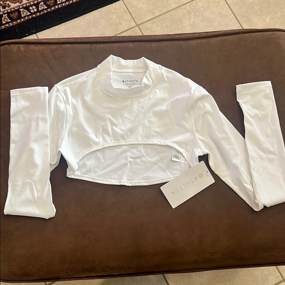 Athleta White Eclipse Shrug  Long Sleeve Crop Top Size XXS New With Tag